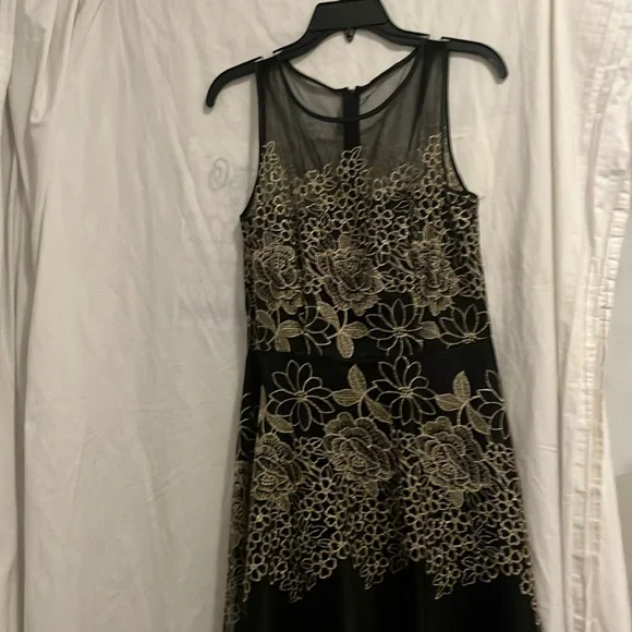 Tahiti Black / Gold lace Party Dress - Picture 2 of 4
